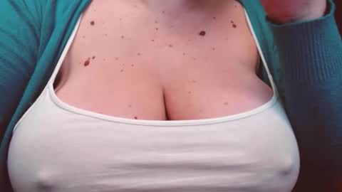 Snapshot of katynextdoor chatting on December 2025 02:40:01 AM Katy online show from December 2025 02:40:01 AM