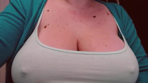 Snapshot of katynextdoor chatting on December 2025 04:20:03 AM Katy online show from December 2025 04:20:03 AM