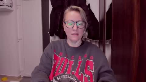 Snapshot of katynextdoor chatting on February 2026 01:59:02 AM Katy online show from February 2026 01:59:02 AM