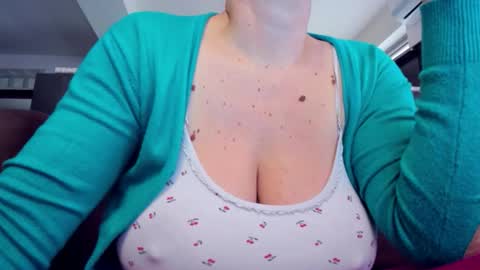 Snapshot of katynextdoor chatting on March 2026 06:03:01 AM Katy online show from March 2026 06:03:01 AM