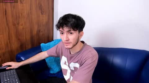 kavencastro online show from May 2026 05:03:01 AM