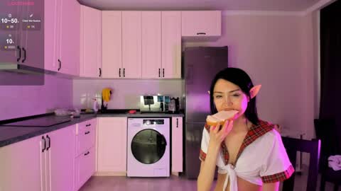 Snapshot of kawai_mai chatting on May 2026 01:51:02 PM mai online show from May 2026 01:51:02 PM