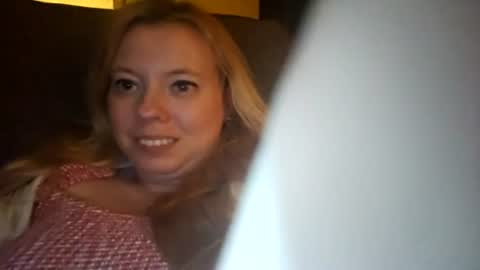 Snapshot of kawaiibelle chatting on August 2026 04:12:02 AM KawaiiBelle online show from August 2026 04:12:02 AM