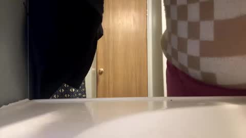 kay_la online show from October 2025 11:33:02 AM