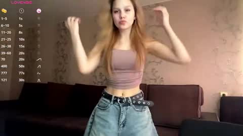 Snapshot of kayceefroehner chatting on July 2026 10:50:01 AM Amia online show from July 2026 10:50:01 AM