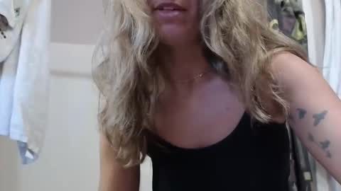 Snapshot of kaygraciee chatting on January 2026 03:36:02 PM jordyynashley online show from January 2026 03:36:02 PM