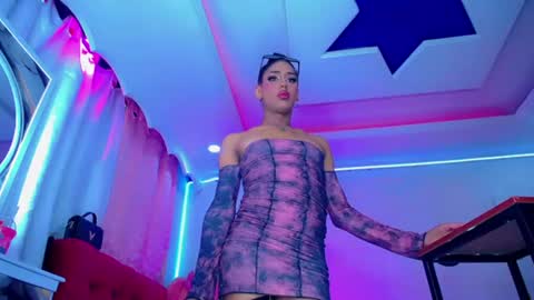kayla_sexx online show from June 2026 02:05:01 AM