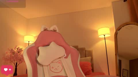 Kayla  online show from November 2025 05:54:01 AM