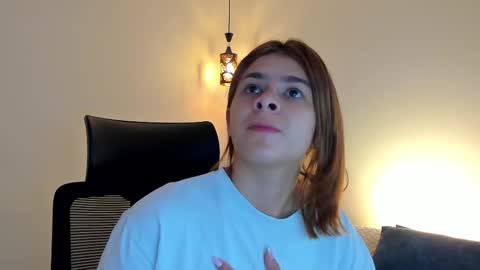      K A Y L A      online show from September 2025 02:40:02 PM