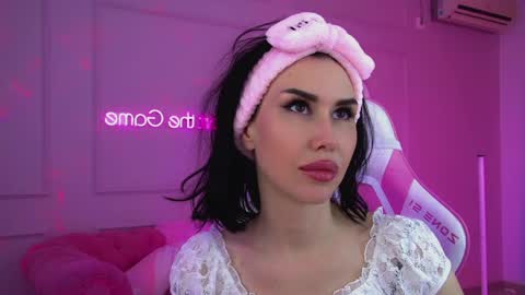 Kayla online show from April 2026 05:30:01 PM