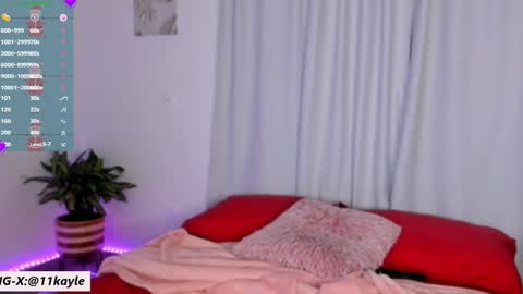 Snapshot of kayle__11 chatting on January 2025 12:22:02 AM INSTAGRAM AND TW 11kayle online show from January 2025 12:22:02 AM