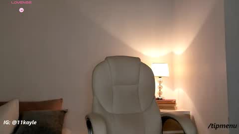 Snapshot of kayle__11 chatting on October 2025 01:25:01 AM INSTAGRAM AND TW 11kayle online show from October 2025 01:25:01 AM