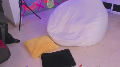 Snapshot of kayle______ chatting on December 2024 12:50:01 AM INSTAjohedija online show from December 2024 12:50:01 AM