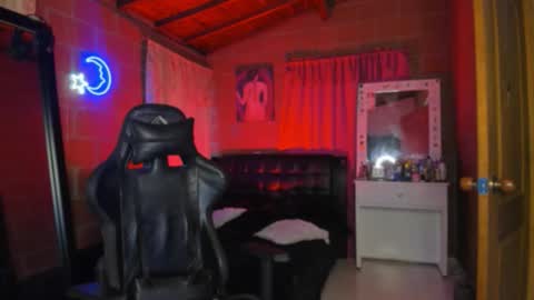 Snapshot of kayle______ chatting on September 2025 10:46:01 PM INSTAjohedija online show from September 2025 10:46:01 PM