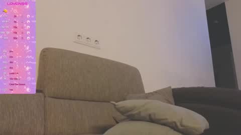 kaylee_ee online show from October 2025 01:23:01 PM