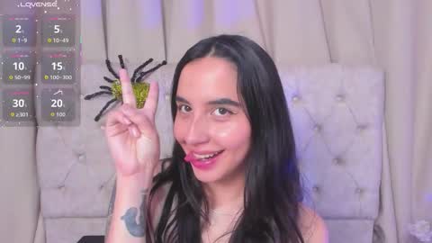 Snapshot of kaylee_lee chatting on October 2025 08:44:01 PM kaylee_lee online show from October 2025 08:44:01 PM