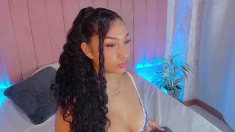 Kaylee Jones online show from July 2026 07:19:01 PM