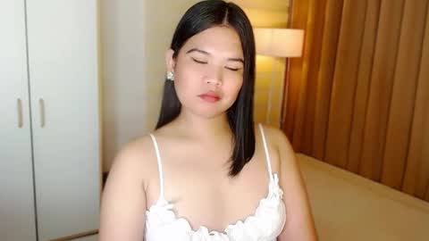 Y O U R        F U T U R E       K A Y L E E  online show from December 2024 09:32:02 AM