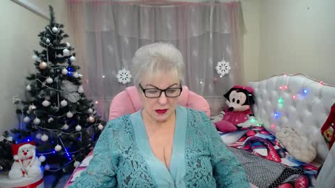 Snapshot of kaylesmoll chatting on January 2025 01:53:01 AM kaylesmoll online show from January 2025 01:53:01 AM