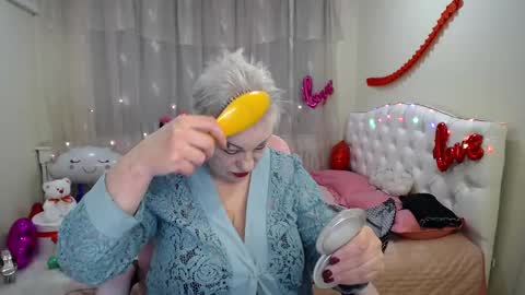 Snapshot of kaylesmoll chatting on February 2025 07:14:02 PM kaylesmoll online show from February 2025 07:14:02 PM