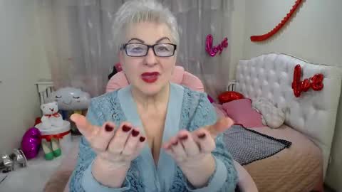 Snapshot of kaylesmoll chatting on March 2025 04:16:02 AM kaylesmoll online show from March 2025 04:16:02 AM