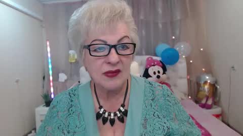 Snapshot of kaylesmoll chatting on September 2025 07:04:02 PM kaylesmoll online show from September 2025 07:04:02 PM