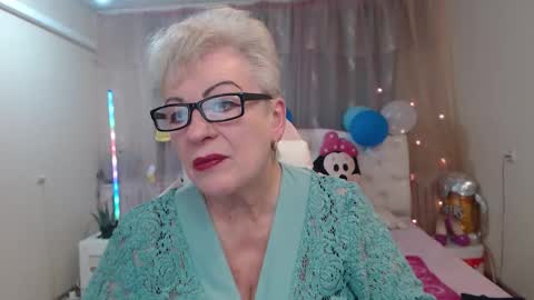 Snapshot of kaylesmoll chatting on September 2025 06:24:01 PM kaylesmoll online show from September 2025 06:24:01 PM