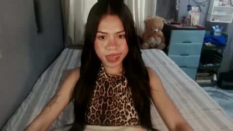 Snapshot of kaymmymalapusan chatting on June 2026 12:43:02 AM kaymmymalapusan online show from June 2026 12:43:02 AM
