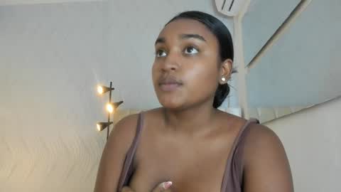 Kayna online show from June 2026 07:05:01 PM