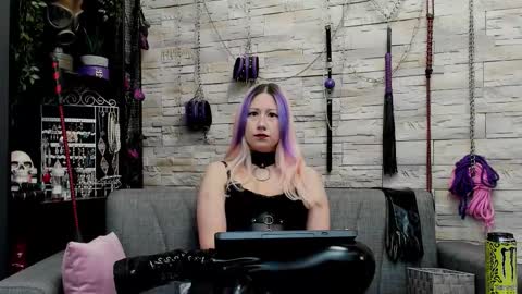 Miss Kazia online show from December 2025 01:02:02 AM