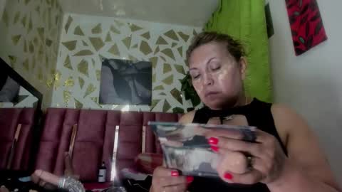 KAZSANDRAH online show from November 2025 10:37:01 PM