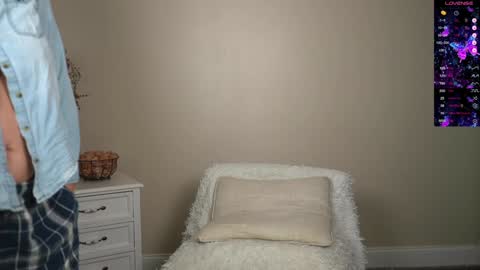 EliandKylie online show from December 2024 07:31:01 AM