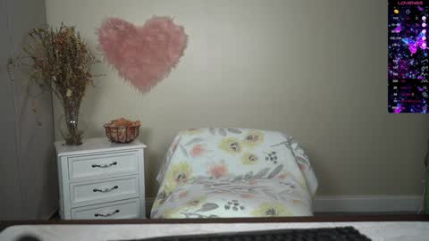 EliandKylie online show from February 2025 04:10:01 AM