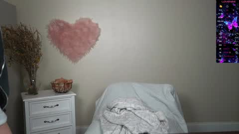 EliandKylie online show from February 2025 03:43:01 AM