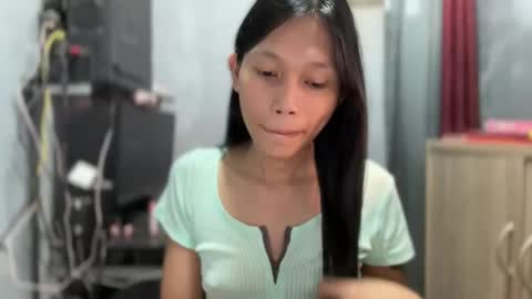 Its me Cora online show from December 2025 04:18:02 AM