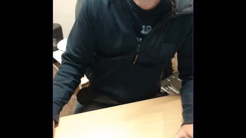 Snapshot of kcirt17225058 chatting on October 2025 11:07:01 AM kcirt17225058 online show from October 2025 11:07:01 AM