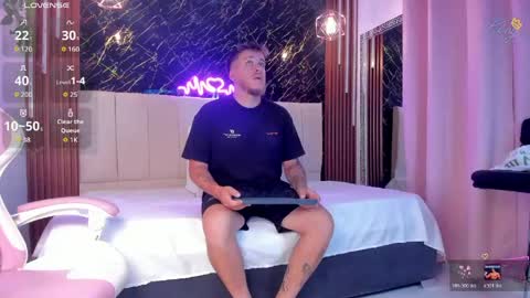 Snapshot of keane_lee_ chatting on May 2026 11:51:02 AM Keane online show from May 2026 11:51:02 AM