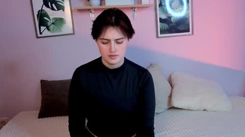 Seb Polly Roxy Jonny online show from February 2026 08:29:01 PM