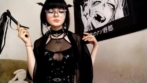 keelyha online show from February 2026 02:36:01 PM