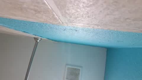 Snapshot of keepitmoistl3vr chatting on June 2026 10:44:01 PM keepitmoistl3vr online show from June 2026 10:44:01 PM