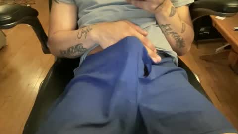 Keesey23 online show from June 2026 03:51:02 AM