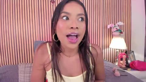 Snapshot of keeyla_stone chatting on December 2025 09:43:02 PM keeyla stone online show from December 2025 09:43:02 PM