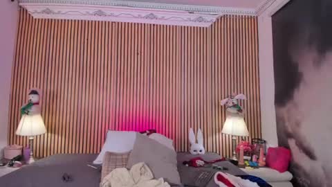 Snapshot of keeyla_stone chatting on December 2025 09:44:01 PM keeyla stone online show from December 2025 09:44:01 PM