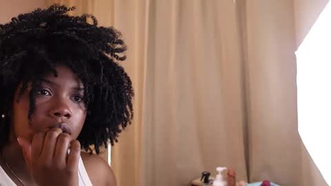 Snapshot of kehlannis_ chatting on October 2025 08:31:02 PM Kehlannis online show from October 2025 08:31:02 PM