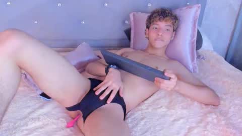 kei oliver online show from February 2025 12:54:01 PM