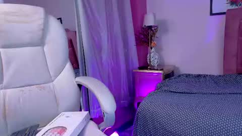   online show from June 2026 03:15:01 AM