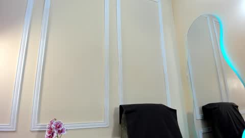 keila online show from September 2025 12:29:01 PM