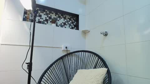 keila online show from October 2025 12:17:02 PM