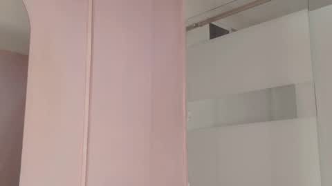 keila online show from October 2025 01:42:02 AM