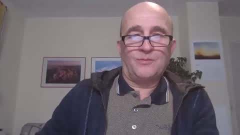 keilie1 online show from December 2024 09:00:02 PM